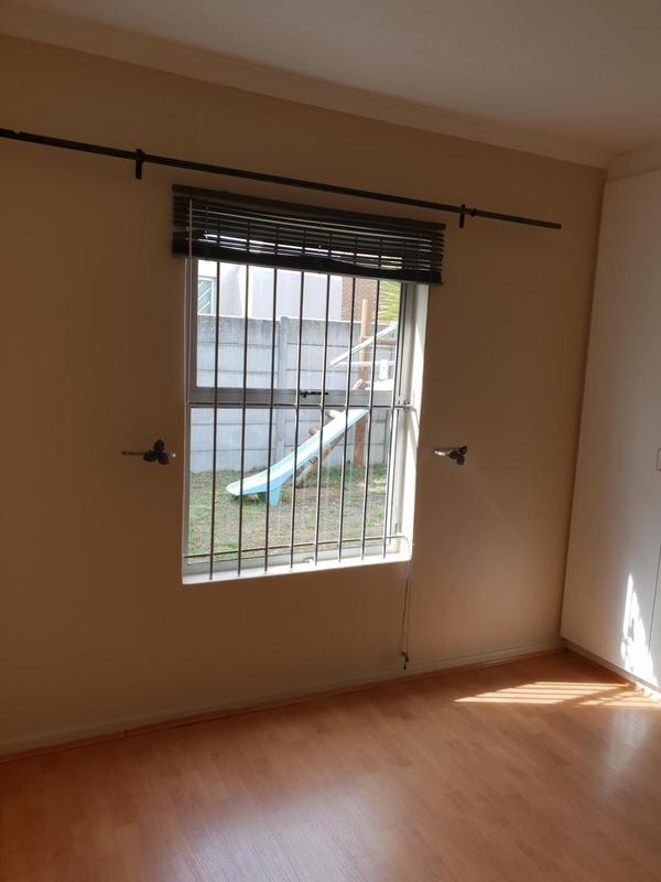 To Let 3 Bedroom Property for Rent in Protea Heights Western Cape